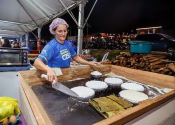 Festival da Farinha reúne 200 expositores e terá feira durante o dia e à noite em Cruzeiro do Sul