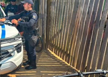 Mulher é resgatada pela Polícia Militar após relatar agressões e ameaças em Tarauacá