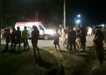 Jovem e duas crianças ficam feridas em acidente de trânsito em Mâncio Lima