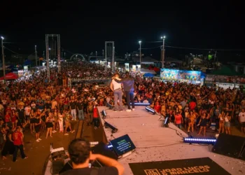 Festival do Açaí 2026 inicia com grande público e muita animação em Feijó