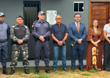 PM inaugura Canil CANAMARIS e celebra Dia do Soldado em Guajará
