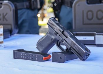 PM treina mais de 200 policiais do 6º Batalhão para uso de novas pistolas Glock em Cruzeiro do Sul