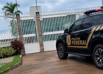PF cumpre mandado na casa de Jonathan Donadoni em Cruzeiro do Sul durante operação