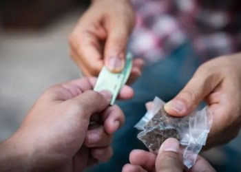 Mulheres são detidas por suspeita de tráfico de drogas no bairro Miritizal, em Cruzeiro do Sul