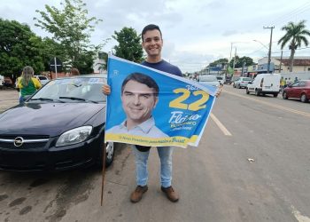 João Paulo Bittar destaca mobilização política no Juruá durante o “Bloquinho do 22”