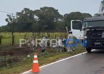 Temporal com ventos fortes derruba estruturas e causa transtornos na BR-364, próximo à Santa Luzia