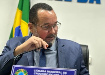 Elter Nóbrega é reeleito presidente da Câmara de Cruzeiro do Sul por unanimidade