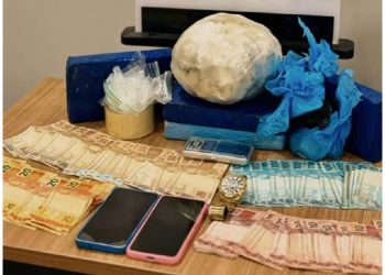 Investigação chega a imóveis usados pelo tráfico e Polícia Civil apreende mais de 5 kg de drogas em Cruzeiro do Sul